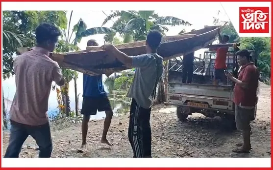 বোকাখাতৰ বান বিধ্বস্ত বংকোৱালত বিকল্প যাতায়তৰ বাবে নাও প্ৰদান CPI (M)ৰ...